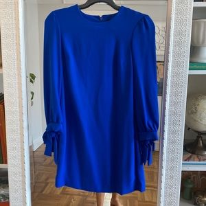 Banana Republic blue shift dress with tie sleeves